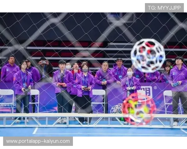 世界无人机足球锦标赛在沪启动,46支劲旅角逐空中荣誉 世界无人机足球锦标赛在沪启动,46支劲旅角逐空中荣誉